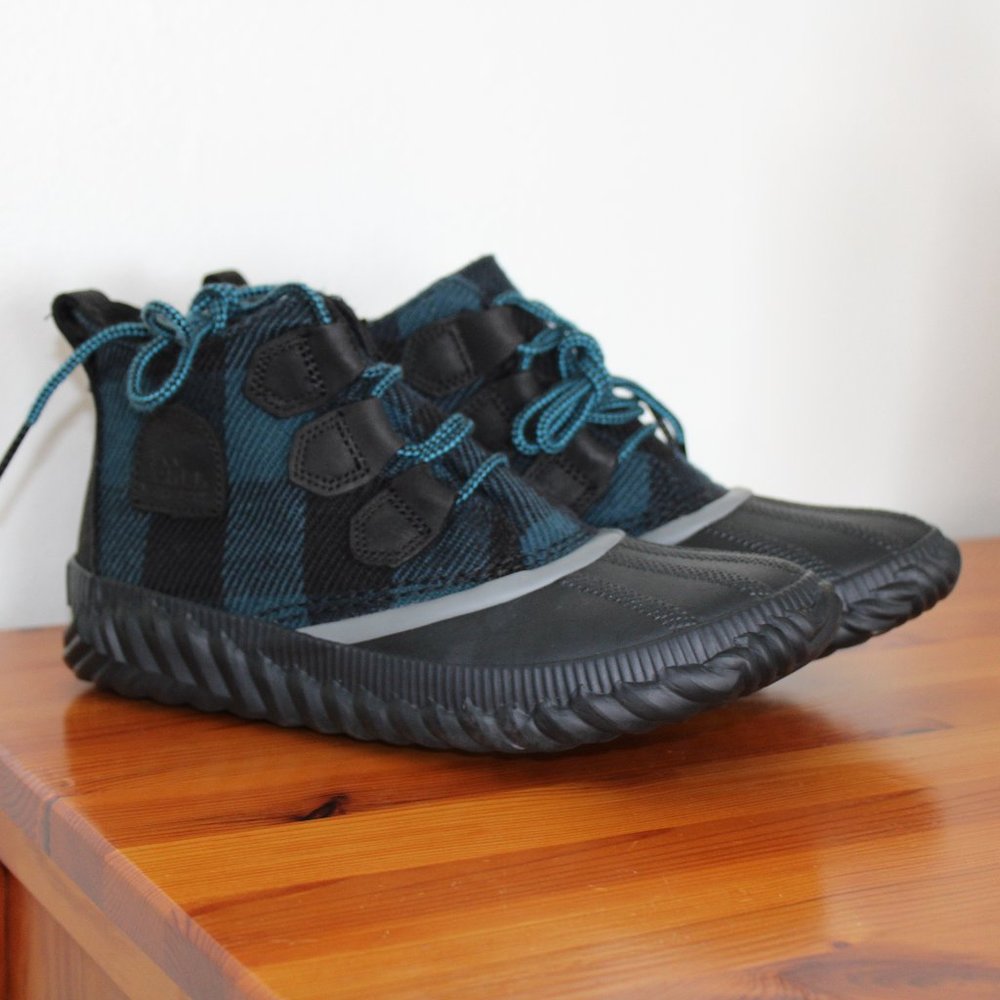 Sorel Out N About Duck Boot , W's Size 7, NWOT